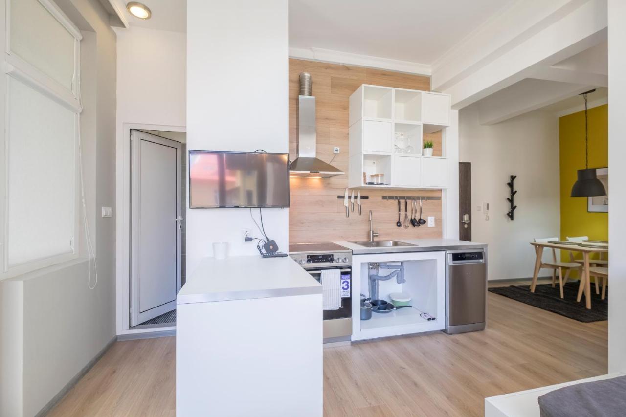 Bluewaveplace - Contemporary Home In Center Of София Экстерьер фото