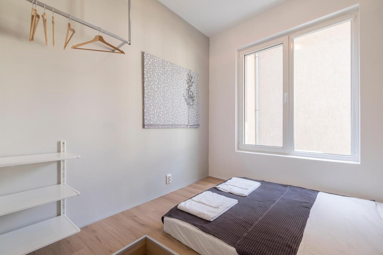 Bluewaveplace - Contemporary Home In Center Of София Экстерьер фото
