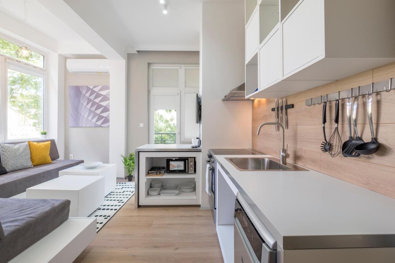 Bluewaveplace - Contemporary Home In Center Of София Экстерьер фото