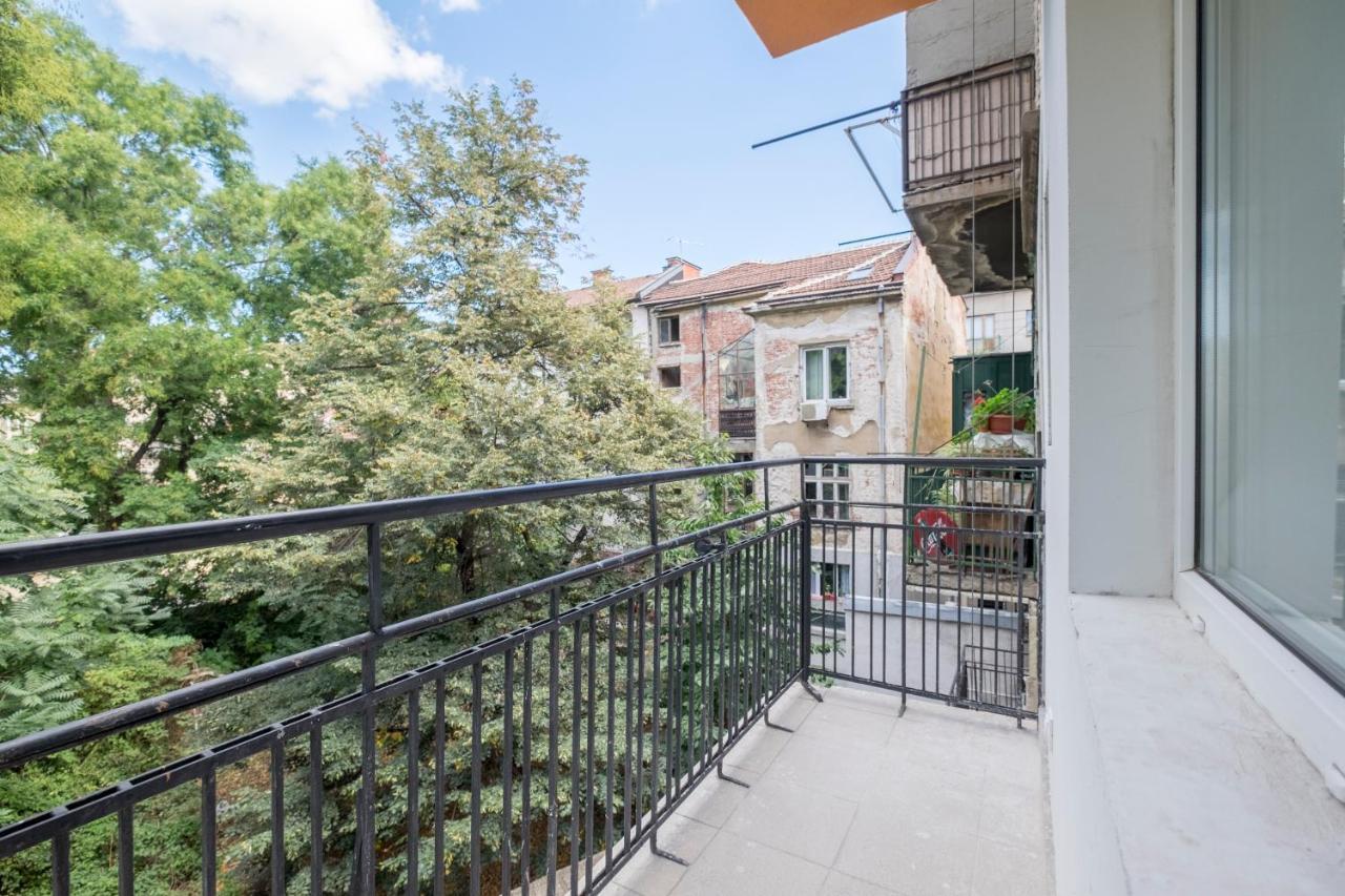 Bluewaveplace - Contemporary Home In Center Of София Экстерьер фото