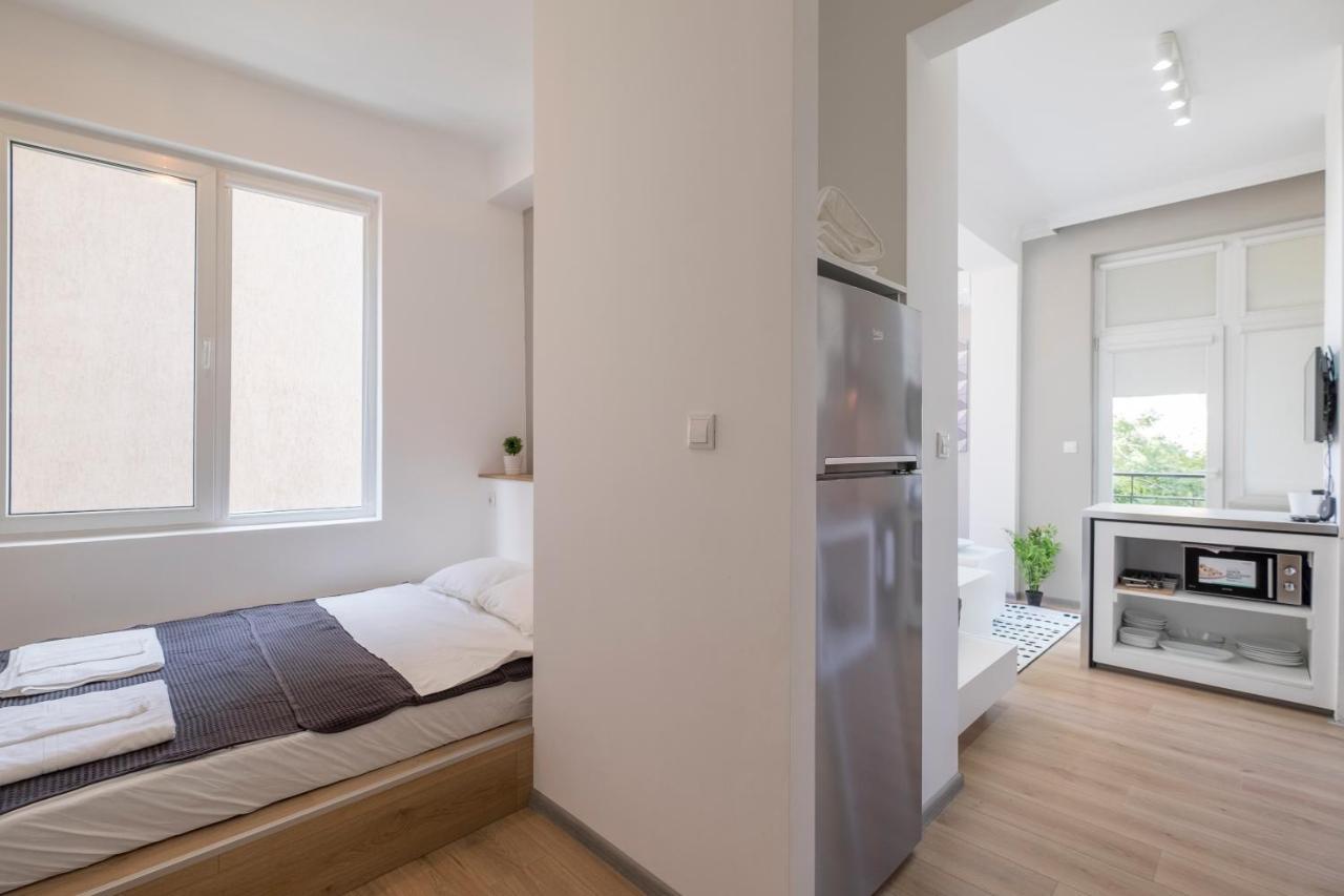 Bluewaveplace - Contemporary Home In Center Of София Экстерьер фото