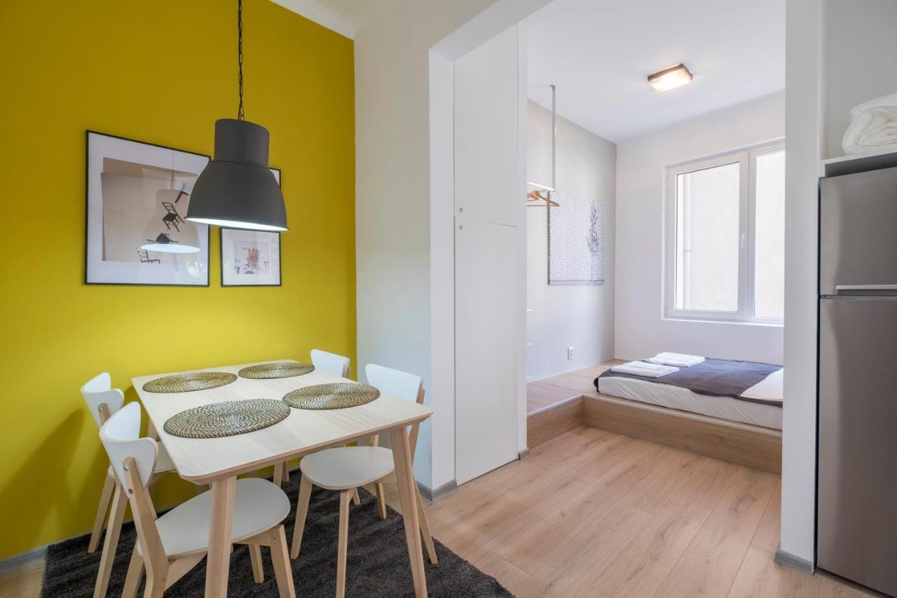 Bluewaveplace - Contemporary Home In Center Of София Экстерьер фото